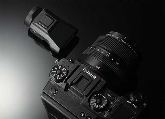 Fujifilm GFX 50S - Top and Viewfinder